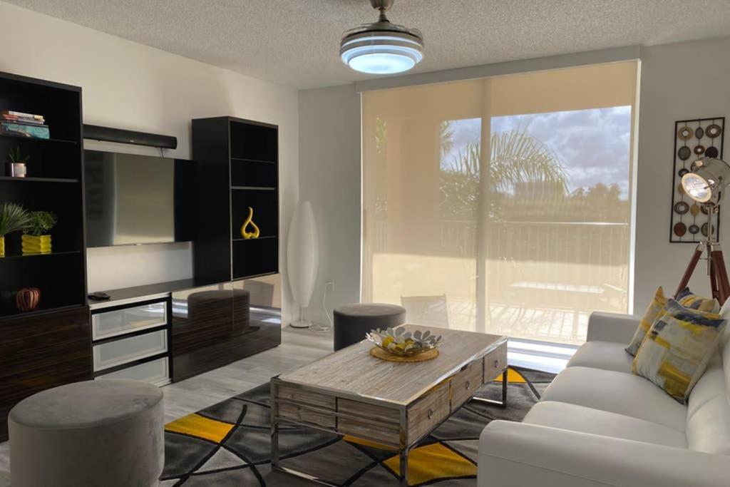 Yacht Club At Aventura 2 Bed 2 Bath Luxurius Cozy Brand New 2020 Apartment Exterior photo